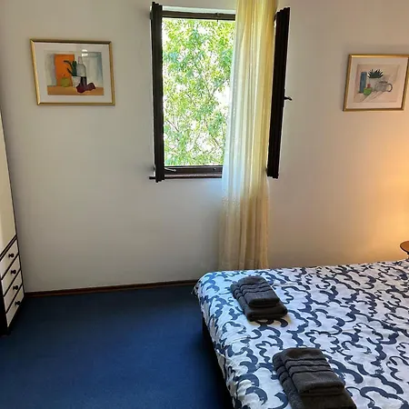 Nona - 200m From The