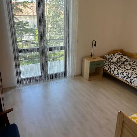 Daire Nona - 200m From The